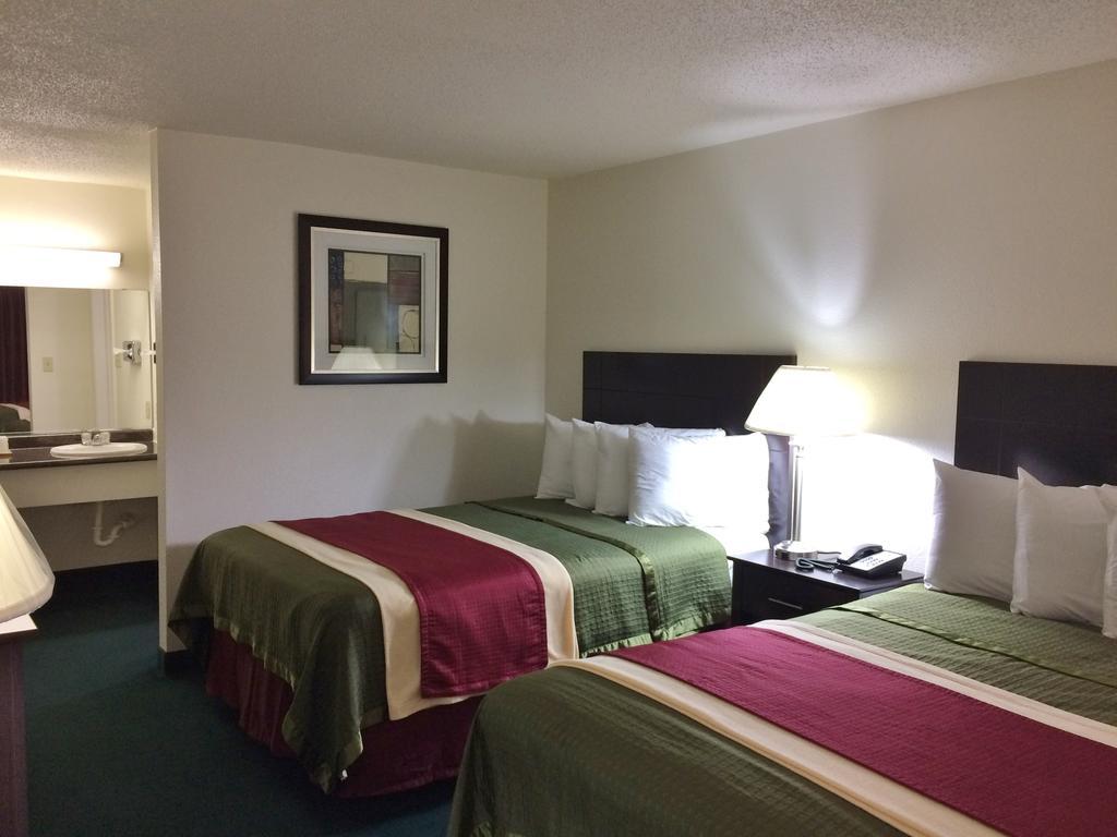 Travel Inn & Suites Atlanta Texas Ngoại thất bức ảnh